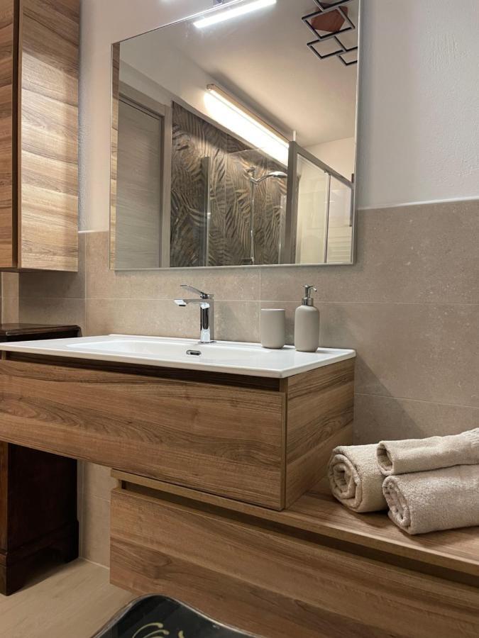 Nel Vecchio Borgo Apartment Verres Luaran gambar