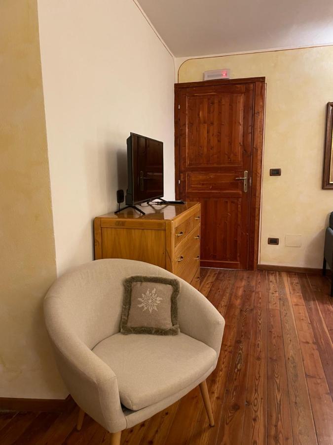 Nel Vecchio Borgo Apartment Verres Luaran gambar