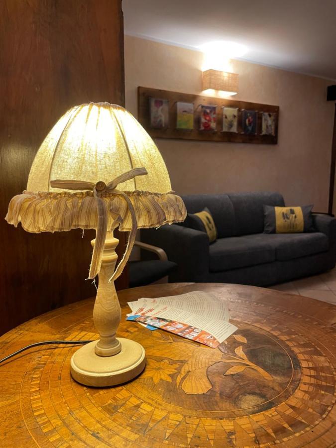Nel Vecchio Borgo Apartment Verres Luaran gambar